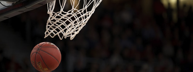 篮球运动员扣篮的精彩瞬间 - NBA比赛高清图片